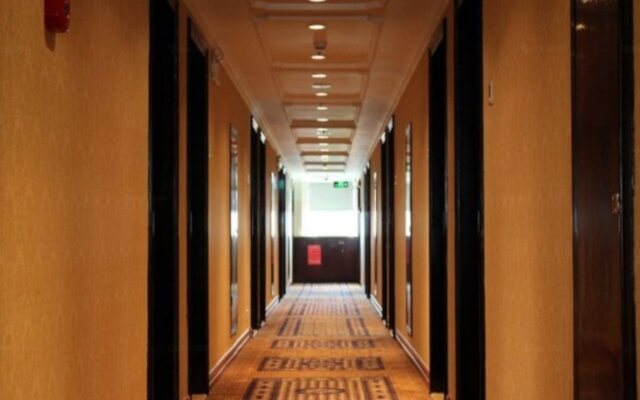 Vienna Hotel Shenzhen Airport