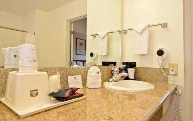 Best Western Golden Triangle Inn - Closed