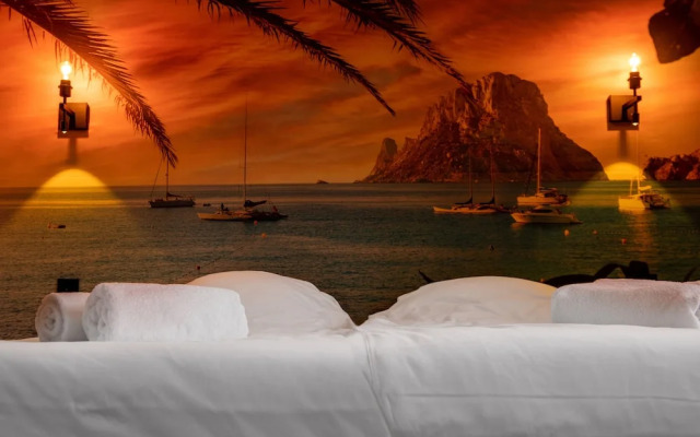 Boutique Hotel Four