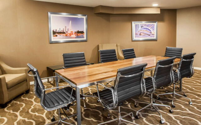 Comfort Suites Michigan Avenue Loop