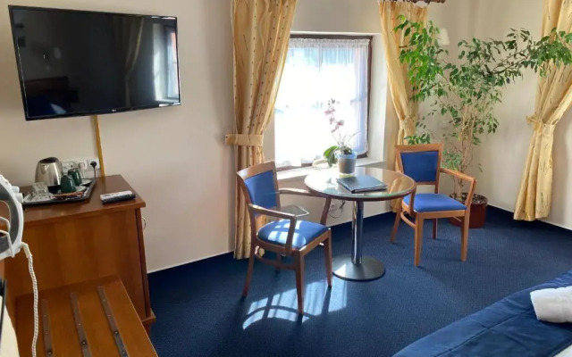 Zámecký hotel Zlatý Orel