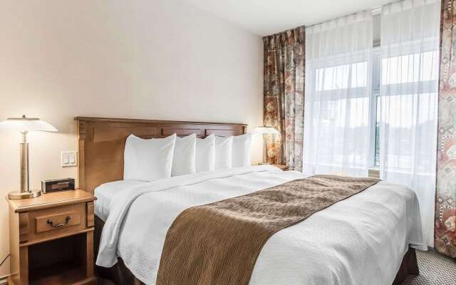 Quality Suites Drummondville