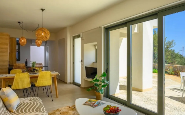 Roots Suites in Crete
