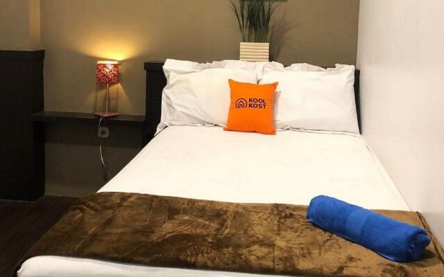 KoolKost Syariah near Tunjungan Plaza 2