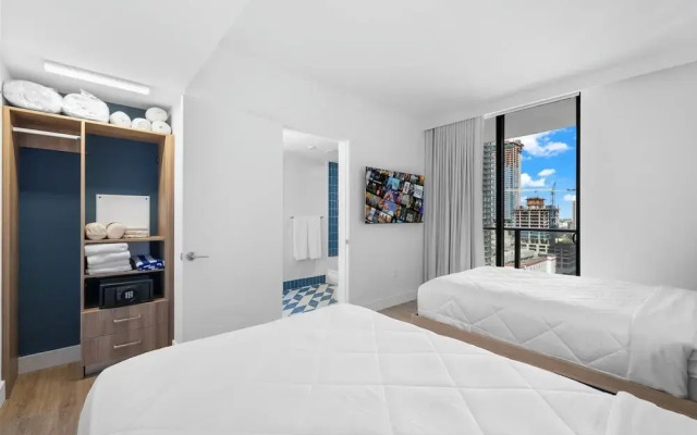 Miami Luxury 2BR with Panoramic Views
