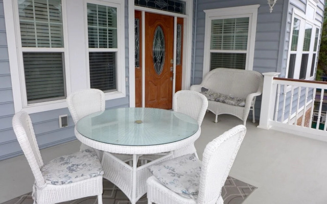 Oc820 Wesley Ave 1st-floor