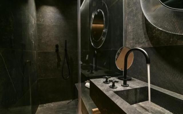 Nikiou Suites Luxury Residence