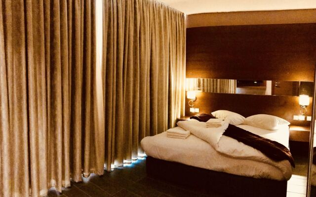 The Seventh Star Hotel Suites