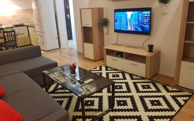 Modern apartment with pool in North Bucharest