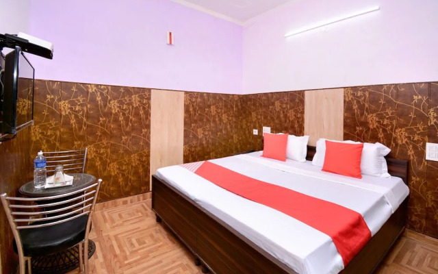 OYO 28097 Hotel Park View