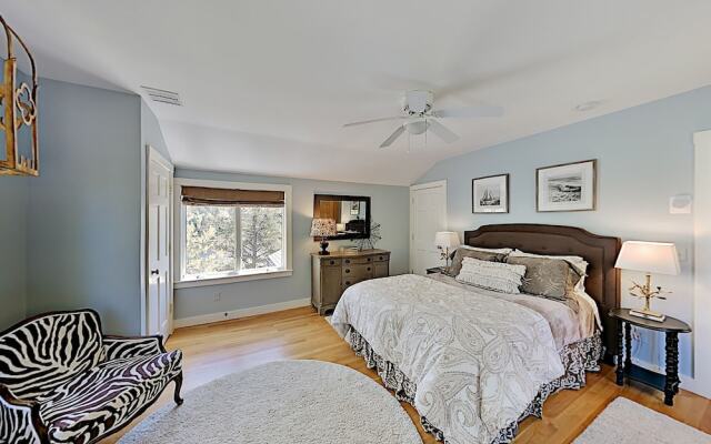 32 Crosby Lane Home 3 Bedrooms 2.5 Bathrooms Home