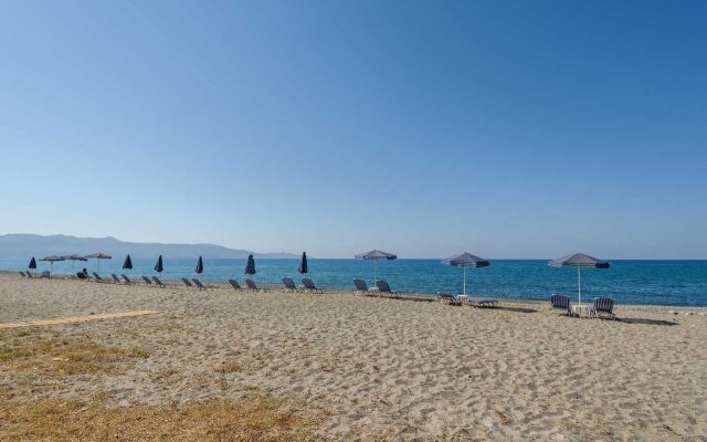 Kostakis Beach