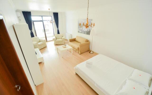 Miralex 1 - Solid House Residence Mamaia