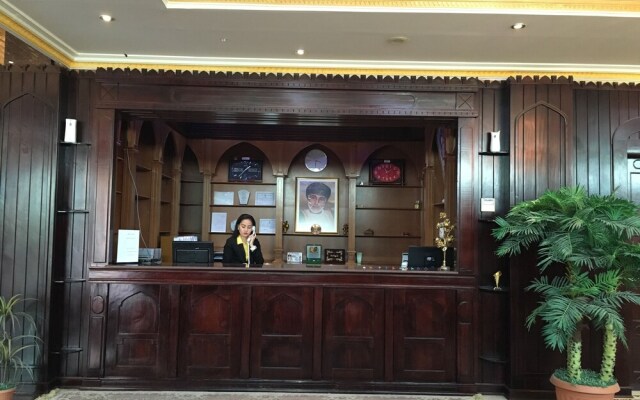 Safari Hotel