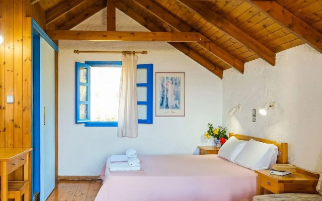 Pretty Holiday Home with Lotus Garden & Terrace near Sea Beach