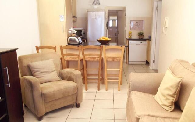 Point Village Accommodation - Santos 57