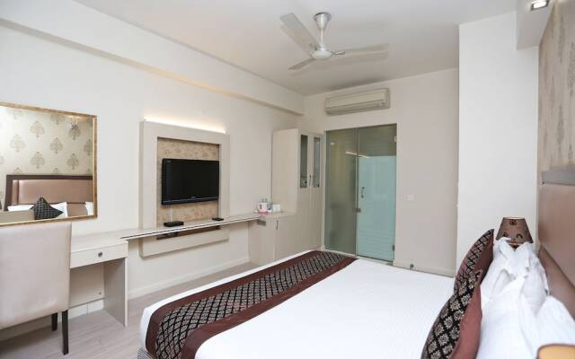 Emblem Hotel Hero Honda Chowk Gurugram