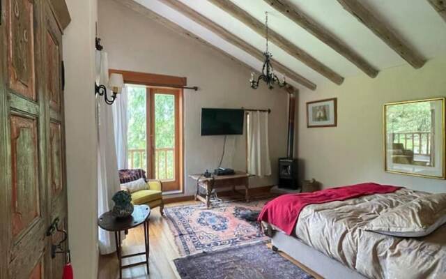 Inviting 10-bed Villa in Urubamba, Cusco, Peru