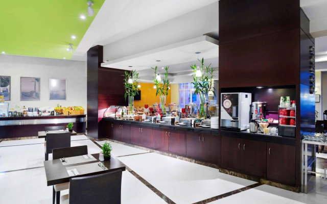 ibis Muscat
