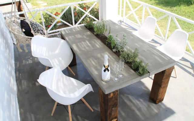 OW Andros - Luxury Suites