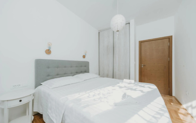 Spacious Modern New 48 m2 flat + free parking