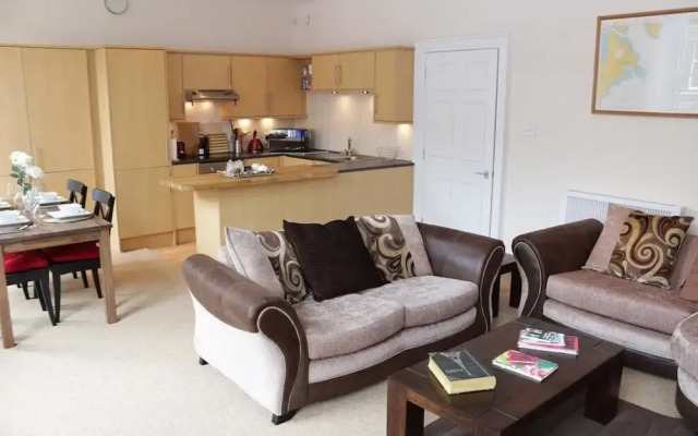 City Centre West End Apartment