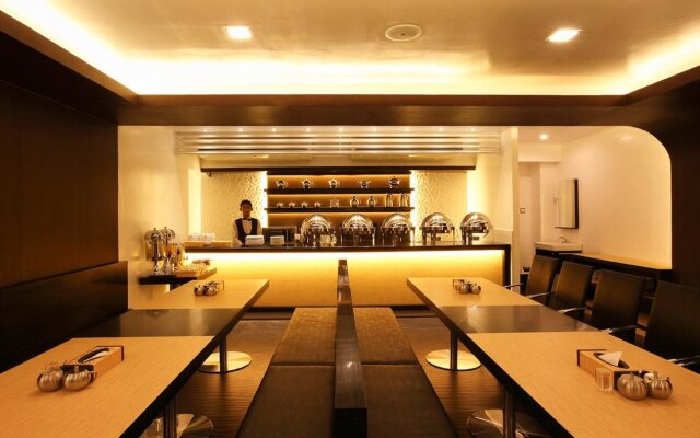 Clover Hotel City Center