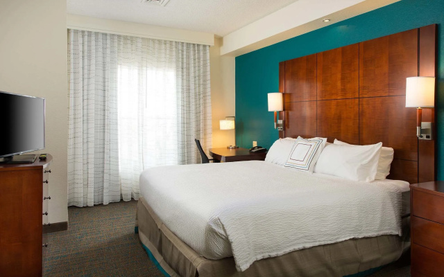 Residence Inn by Marriott Kansas City Airport