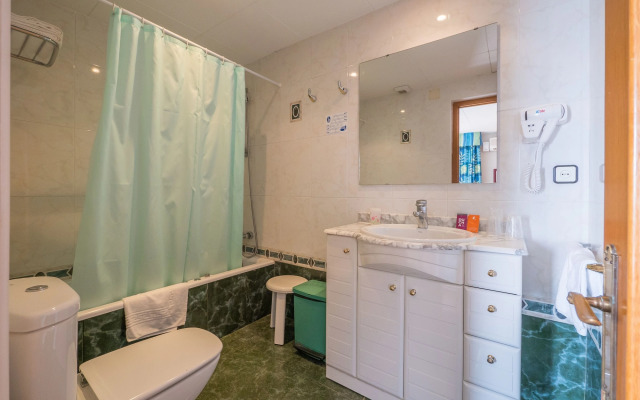 Garbi Calella Hotel