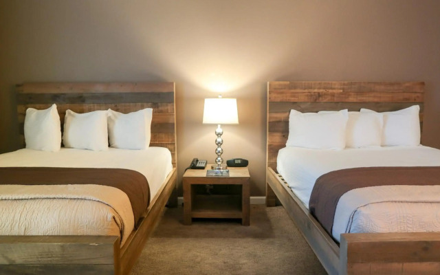 Thunderbird Hotel