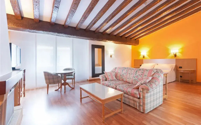 Madrid-Getafe Los Angeles Hotel