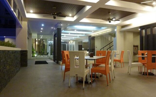 Circle Inn Iloilo City Center