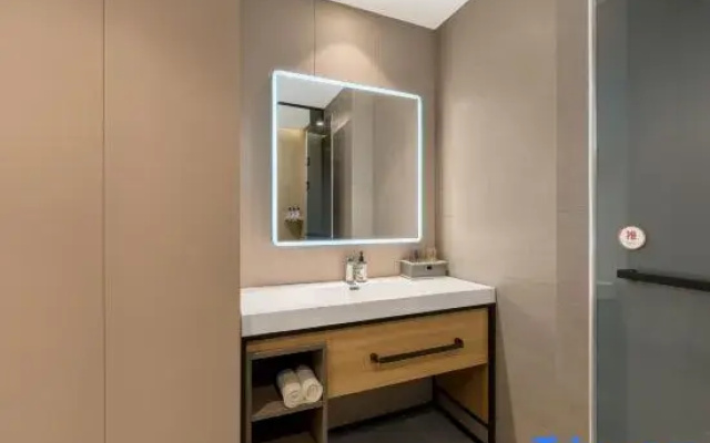 Yunik Esports Hotel Hotan Railway Station