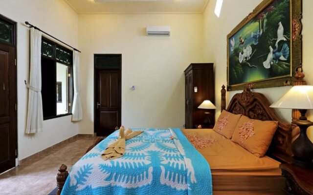 Loka Sari Guest House and Spa