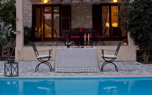 Parathalasso Villas