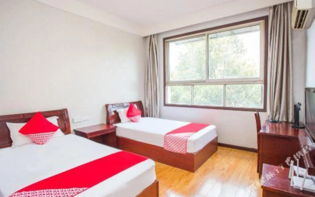 Oyo Desheng Hotel