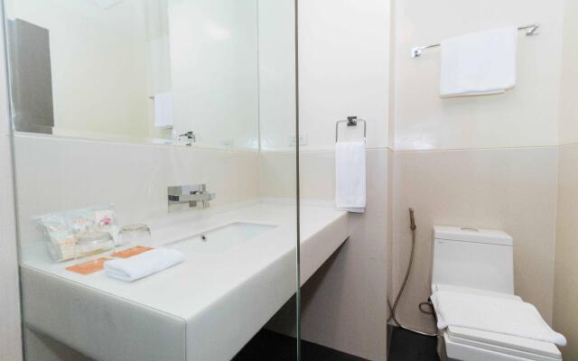 Maxx Hotel Makati