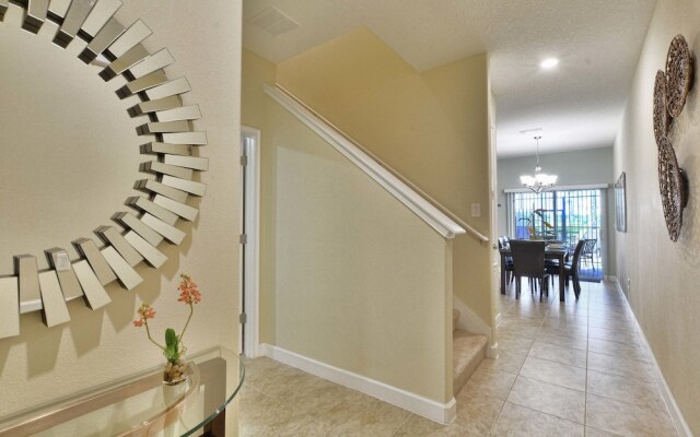 Storey Lake 4 Bedroom Townhome w Splashpool - 1603ST