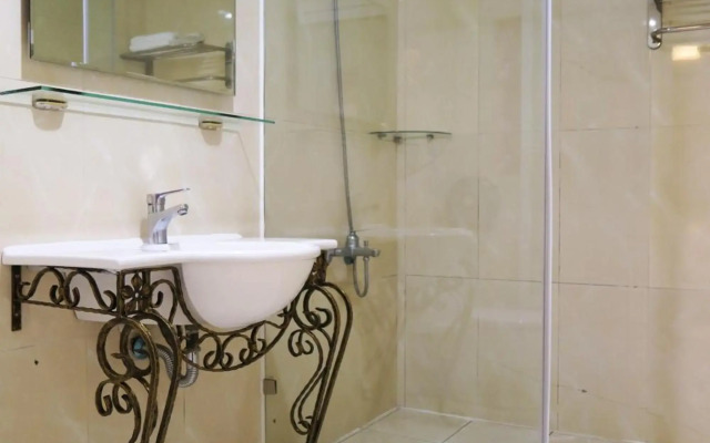 Sin Sin Hotel I