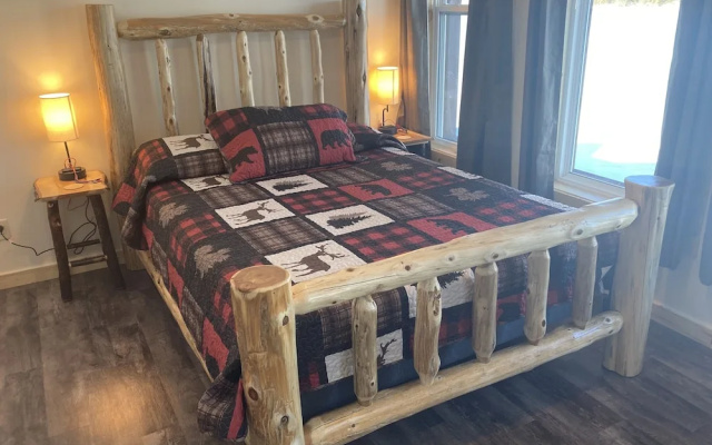 Keweenaw Waters Resort