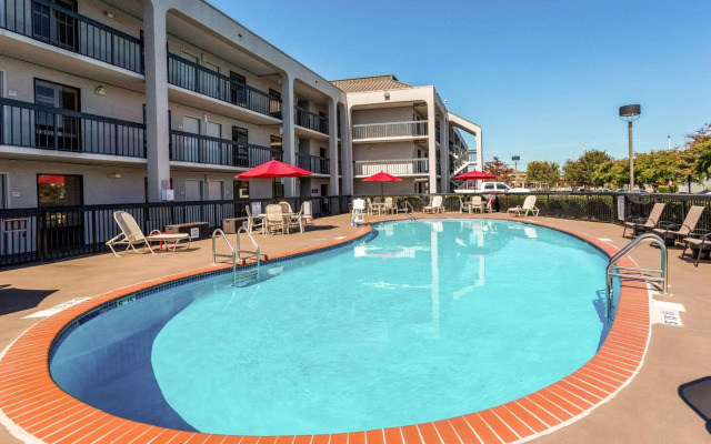 Clarion Pointe Huntsville Research Park