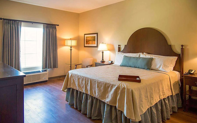 Chateau Saint Denis Hotel, a Trademark Collection by Wyndham