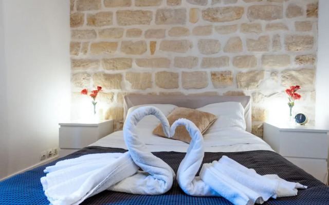 Pelicanstay in Central Paris