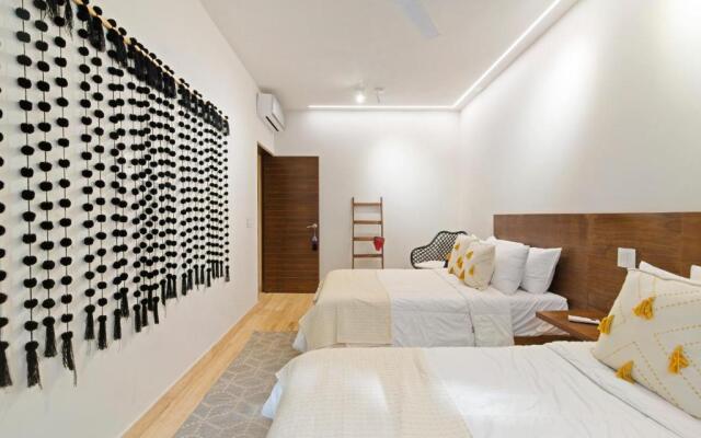 103 Cozy apartment with private terrace 2 br 2 ba