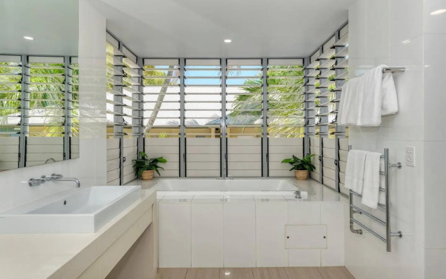 Beachfront Condo 5301 at Drift Resort