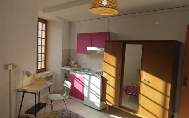 Cafe Restaurant Meuble de Tourisme