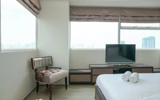 Modern 2BR Apartment at 1 Park Residence with Maid Room