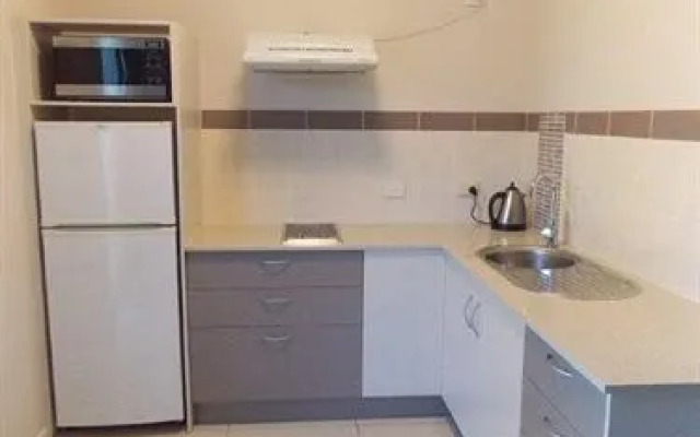 Emerald Executive Apartments