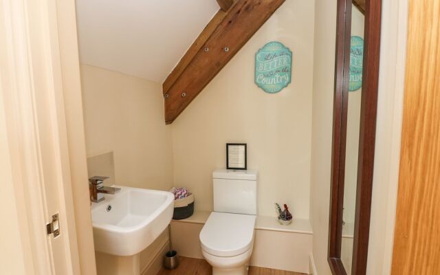 Cross Cottage