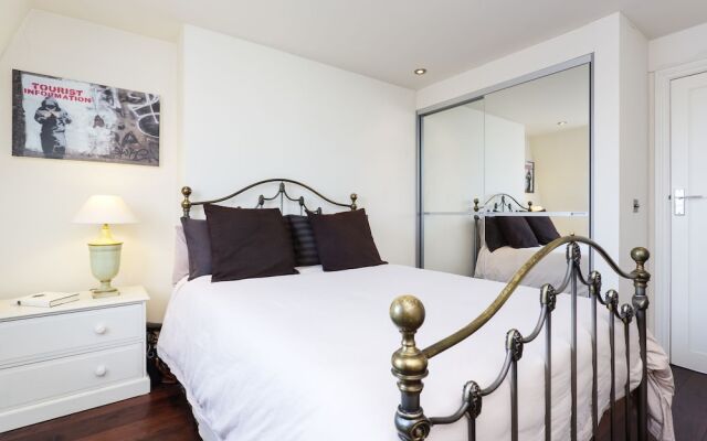 Veeve - Abbey Apartment